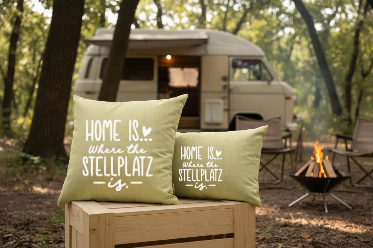 Kissen mit DTF-Druck - Home is where the Stellplatz is