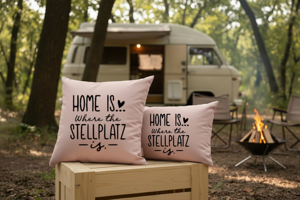 Kissen mit DTF-Druck - Home is where the Stellplatz is